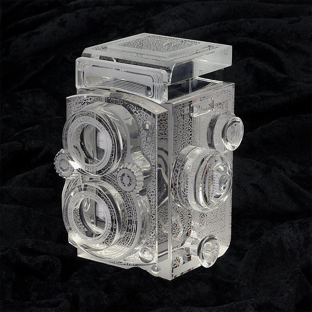 Fotodiox Crystal Camera - 4/5 Sized Replica of Rolleiflex 2.8 Camera w/ Zeiss Planar 80mm lens; Paperweight, Book Shelf, Bookends